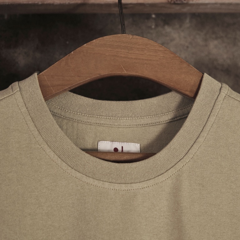 T-Shirt "Vintage Tee" T-Shirt "Vintage Tee"